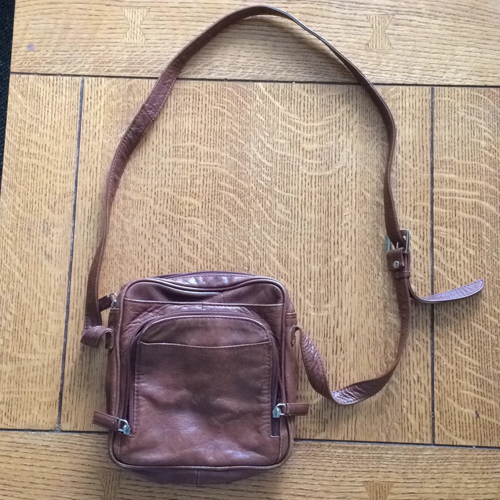 Vintage genuine leather cross body purse!